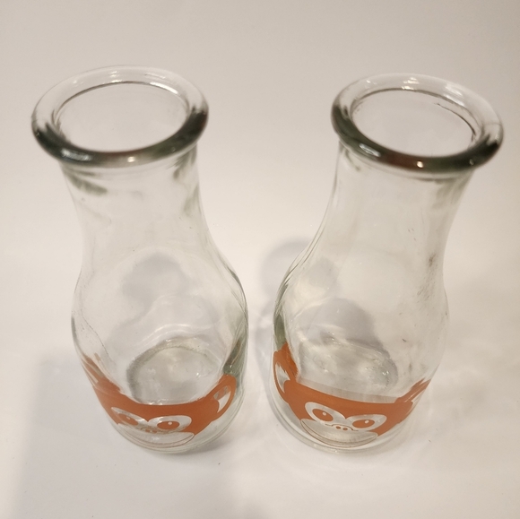 Accoutrements Monkey FaceMini Milk Bottle Drinking Glasses. 2 included - Picture 5 of 8